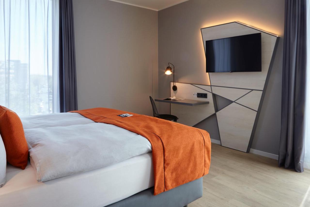 Holiday Inn - The Niu, Hub Dusseldorf Messe By Ihg 外观 照片