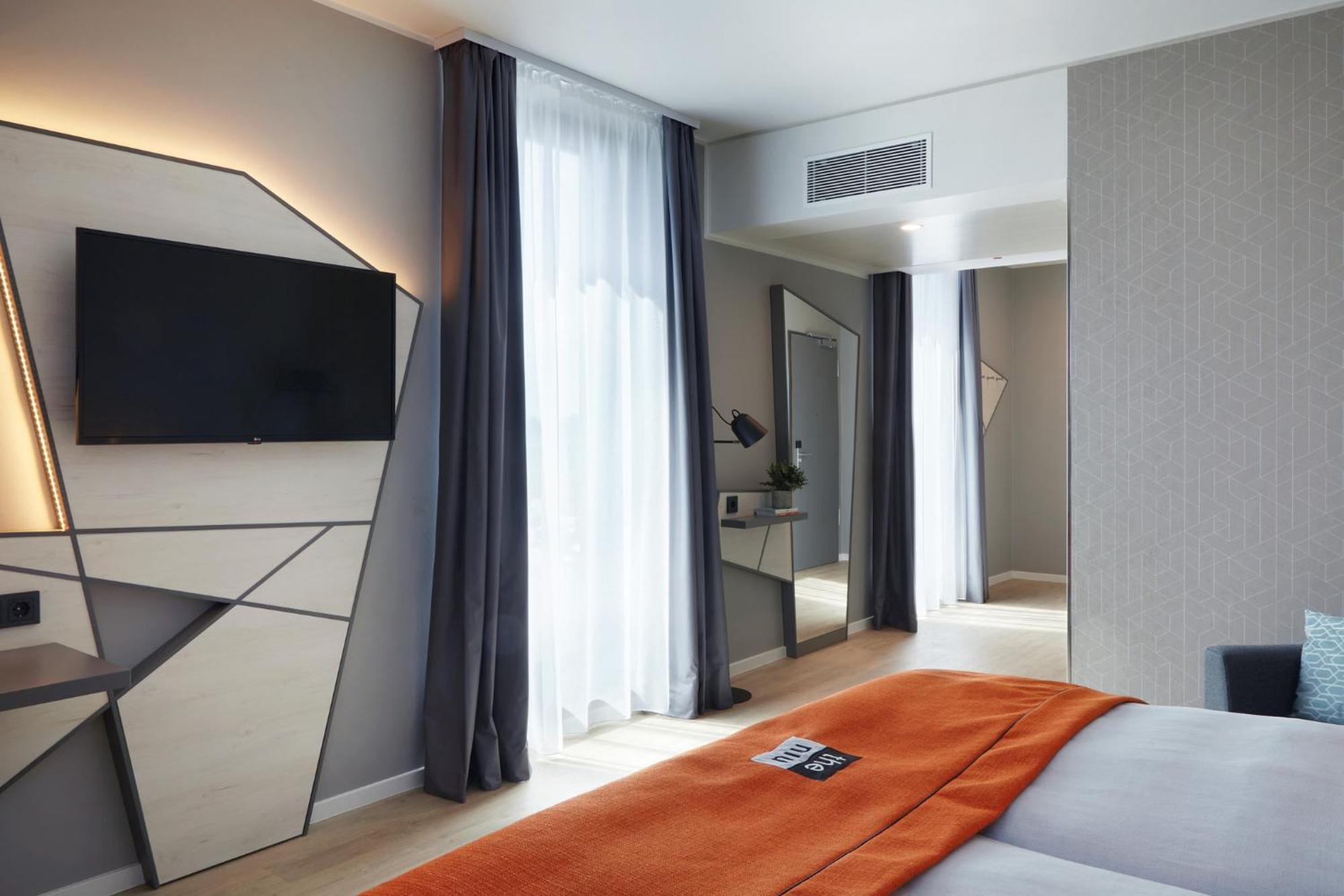 Holiday Inn - The Niu, Hub Dusseldorf Messe By Ihg 外观 照片