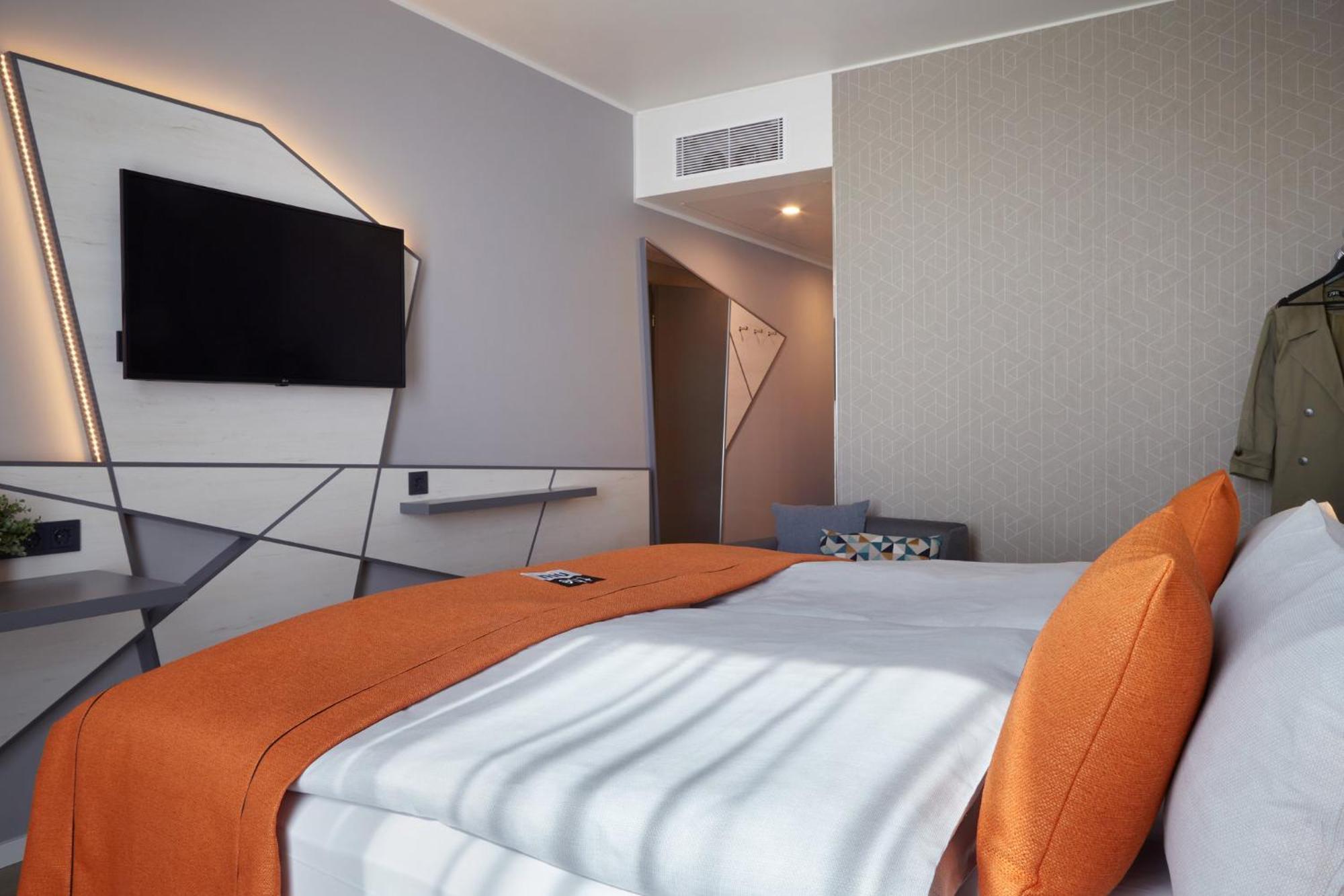 Holiday Inn - The Niu, Hub Dusseldorf Messe By Ihg 外观 照片