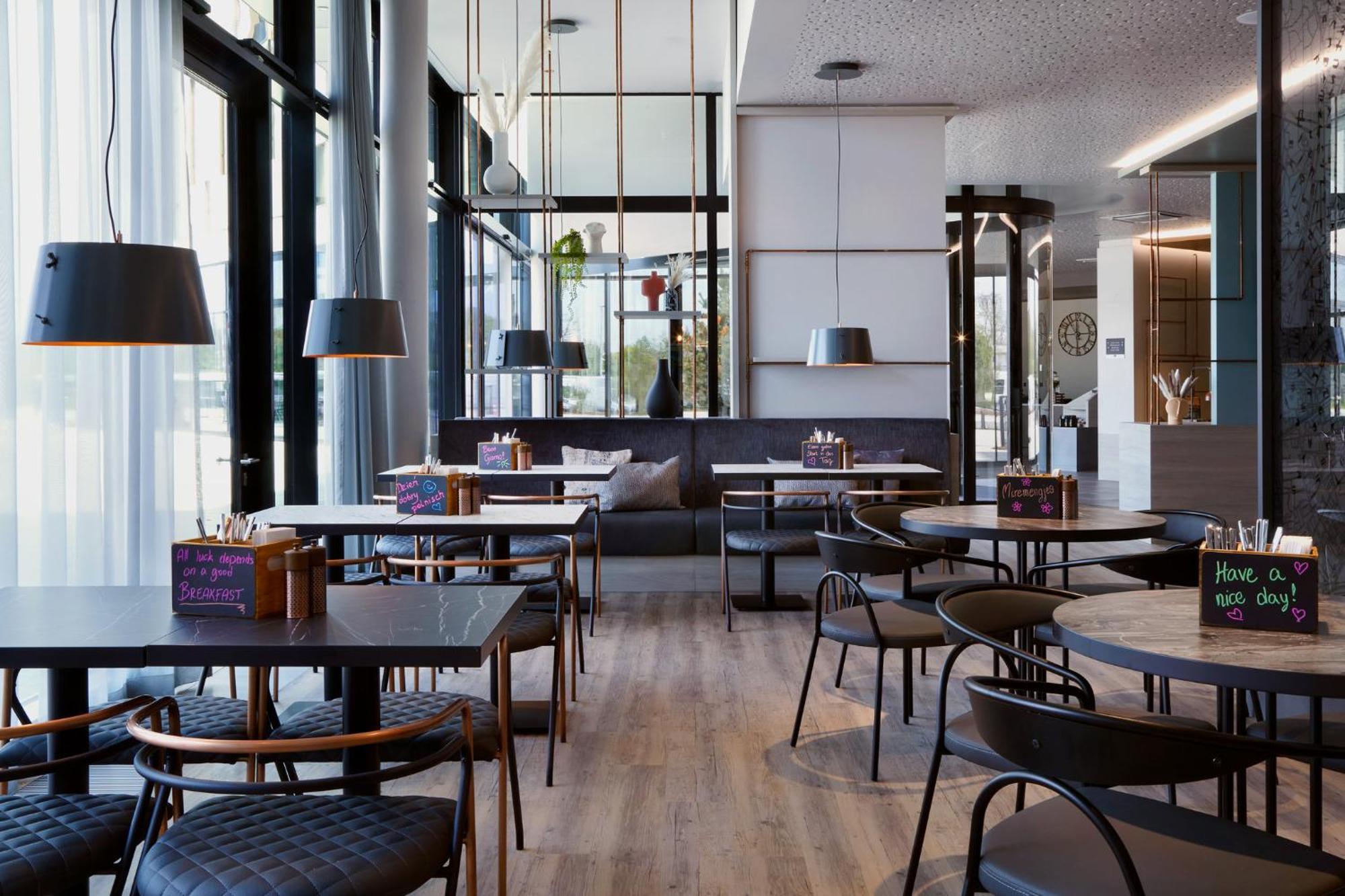 Holiday Inn - The Niu, Hub Dusseldorf Messe By Ihg 外观 照片